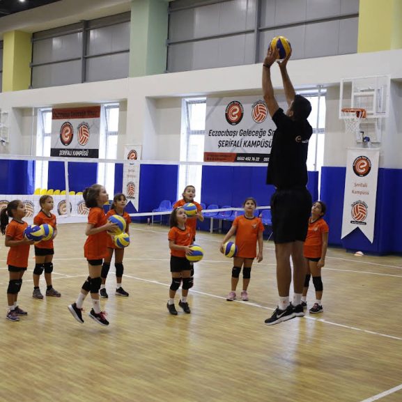 voleybol spor okulları